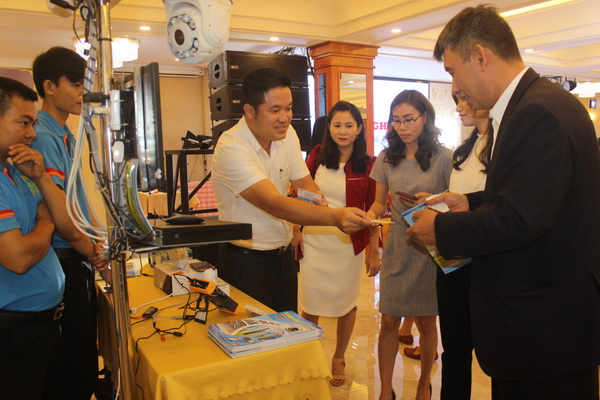 Các gian trưng bày sản phẩm công nghiệp phụ trợ của doanh nghiệp Đồng Nai thu hút sự quan tâm của doanh nghiệp Đài Loan