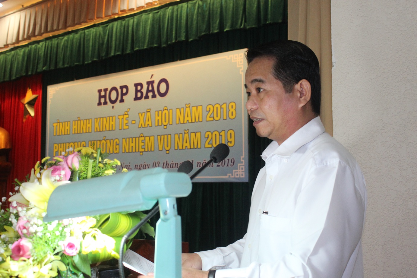 Trưởng ban Tuyên giáo Tỉnh ủy Thái Bảo phát biểu tại buổi họp báo